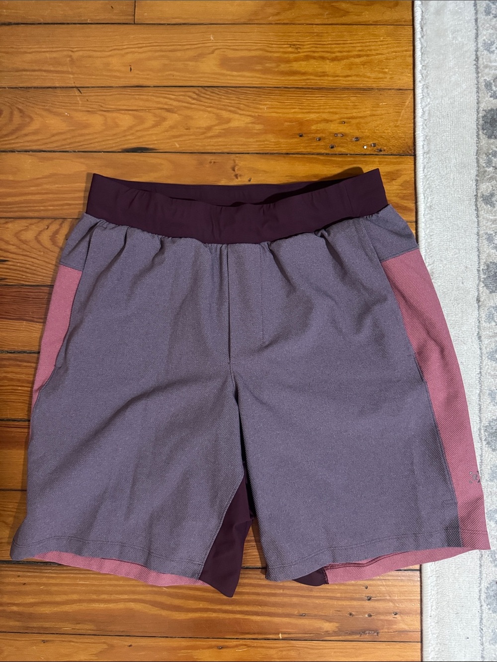 Lululemon men shorts
